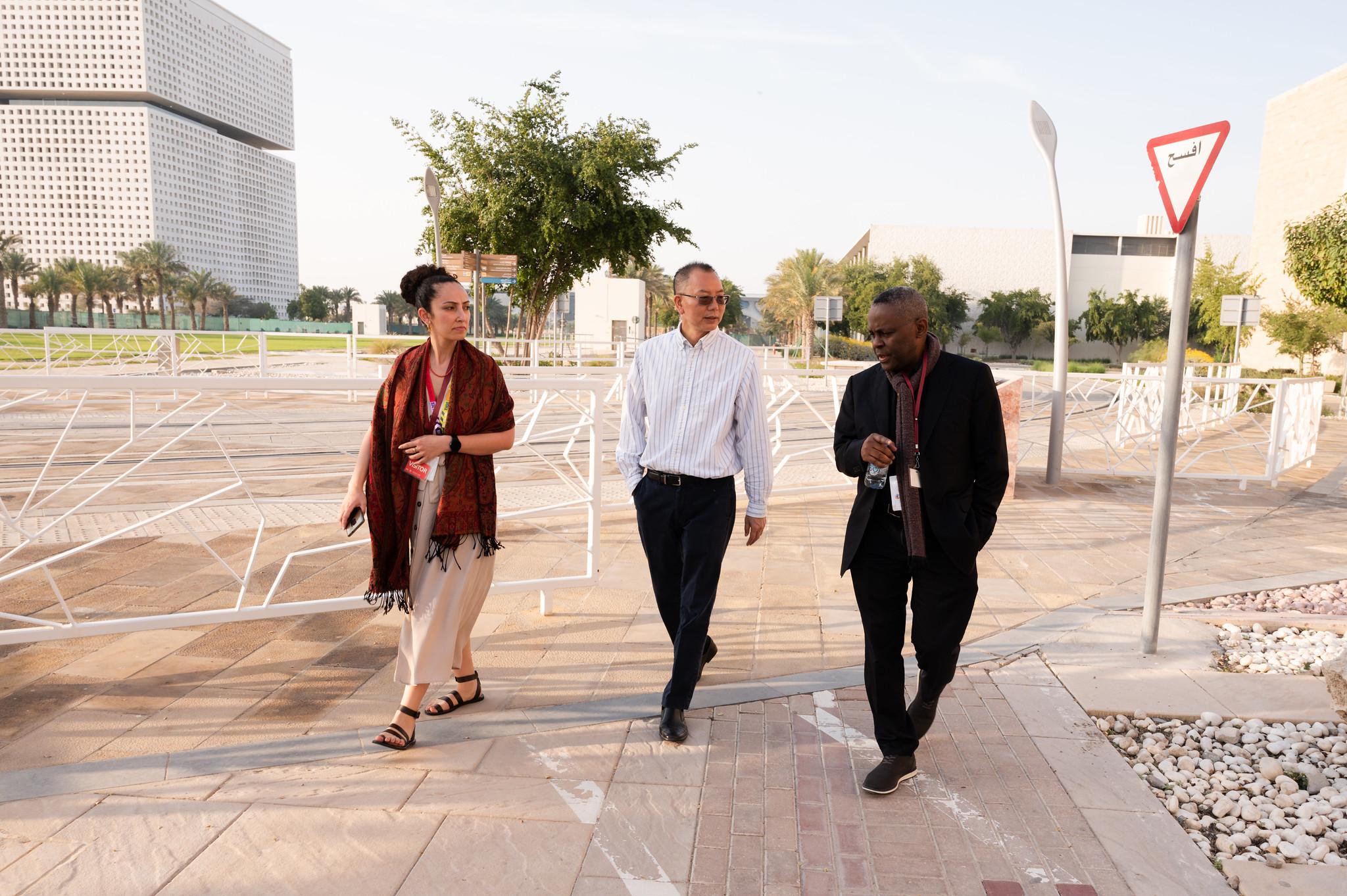 Donia Abdelwahed, Science Program Officer at UNESCO Office Gulf States & Yemen (left, Tingwen Huang, TWAS Fellow and Professor at Texas A&M University at Qatar, and Prof Murenzi (photo: G. Ortolani/TWAS)